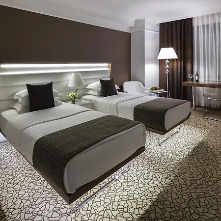 Richmond Hotel 4*