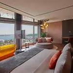 Richmond Hotel 4*